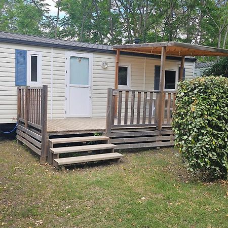 Mobil Home Climatise 6 Personnes La Roque-d'Antheron Luaran gambar